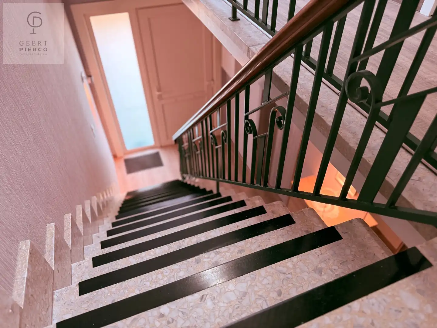 Knappe gerenoveerde gezinswoing foto 27