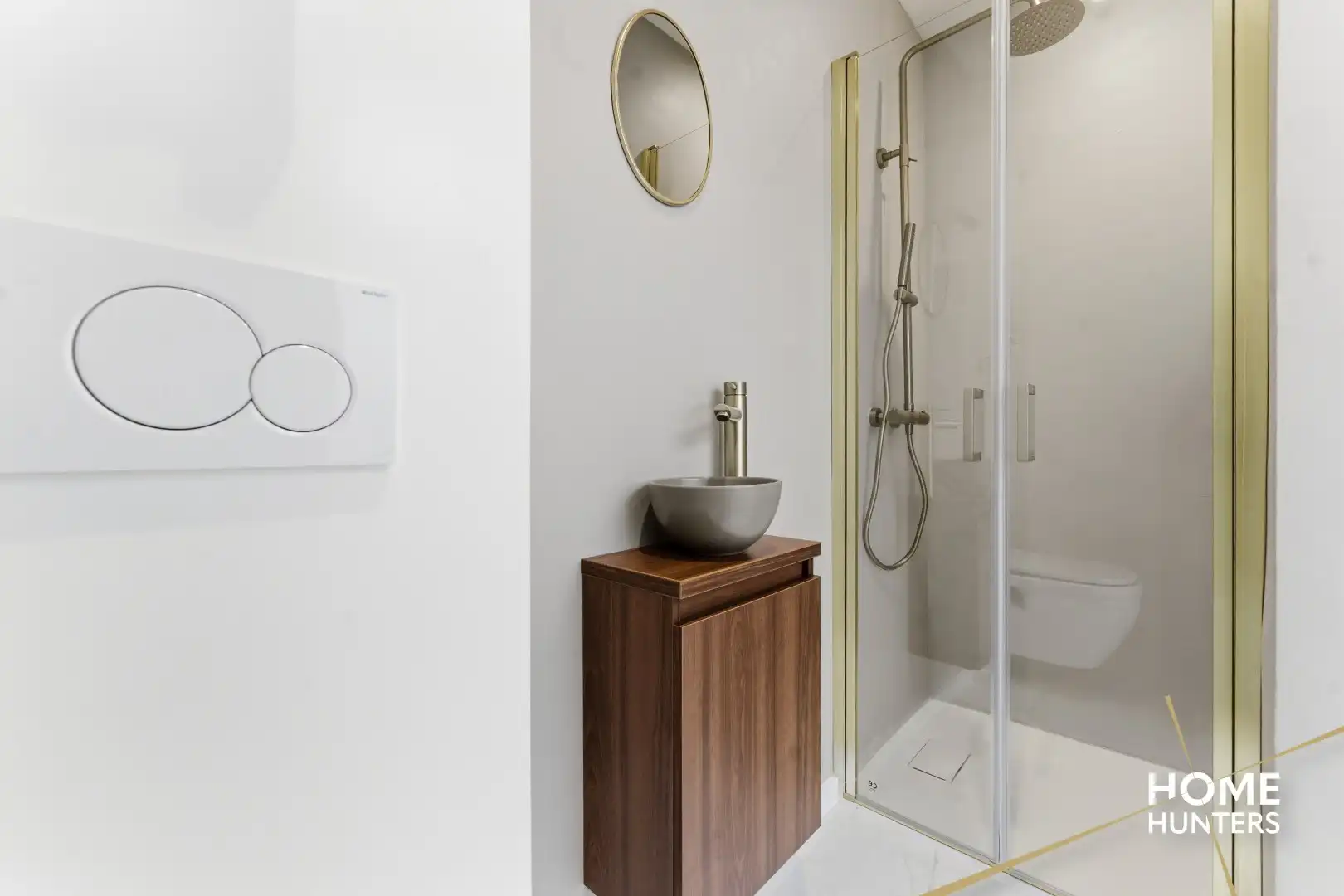 Prachtig gerenoveerde woning te Brielen met 2 slaapkamers, 2 badkamers en een garage foto 28