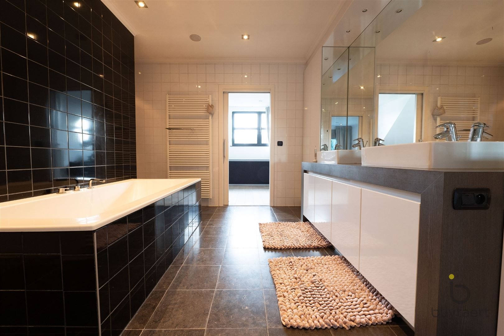 Véél ruimte, terras én tuin: lichtrijk 3 slaapkamer - triplex appartement in hartje Schilde! foto 42