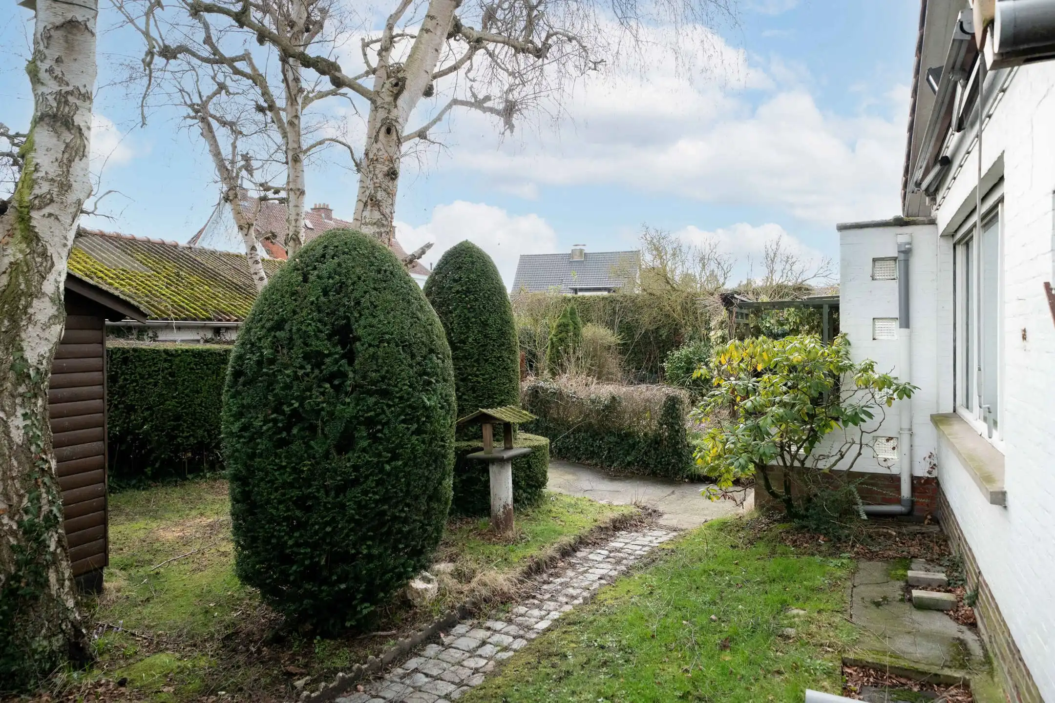 Woning op een ruim hoekperceel van 7a25ca in rustige woonwijk te Sint-Katelijne-Waver foto 6