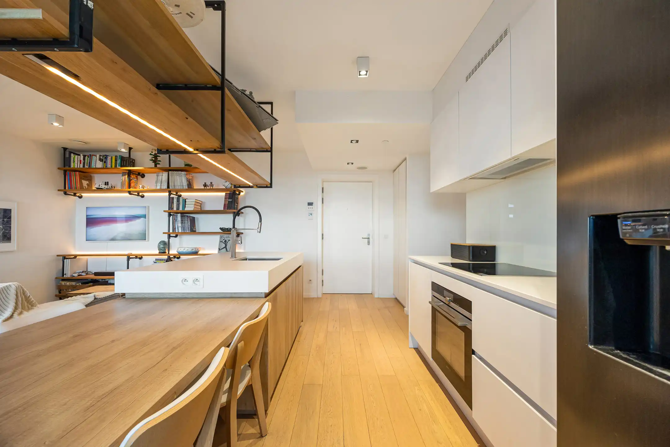 ANTWERPEN NIEUW-ZUID - Prachtig 2- slk appartement met panoramisch zicht op het Zuidpark foto 4