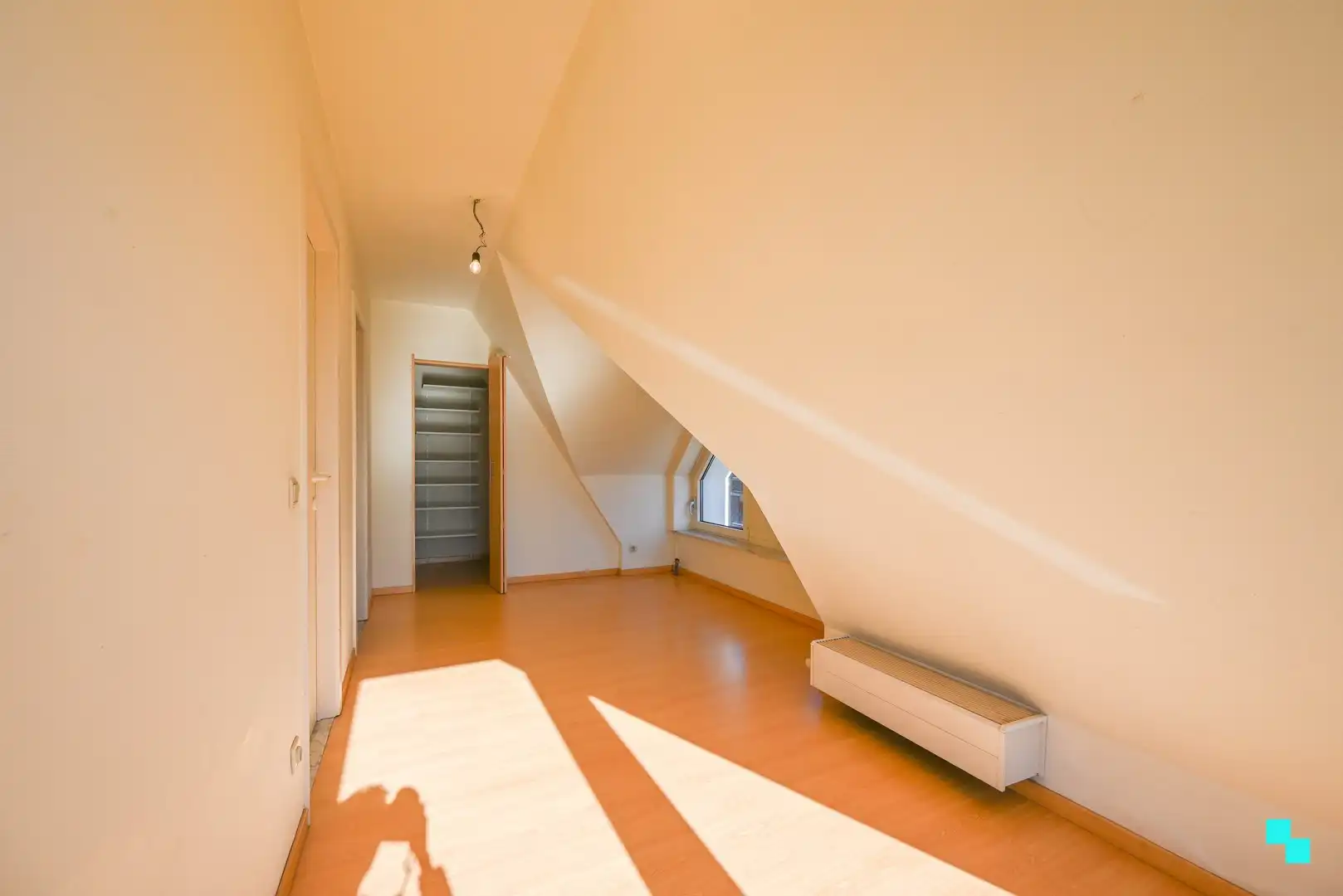 Duplexappartement in centrum van Sint-Baafs-Vijve foto 12