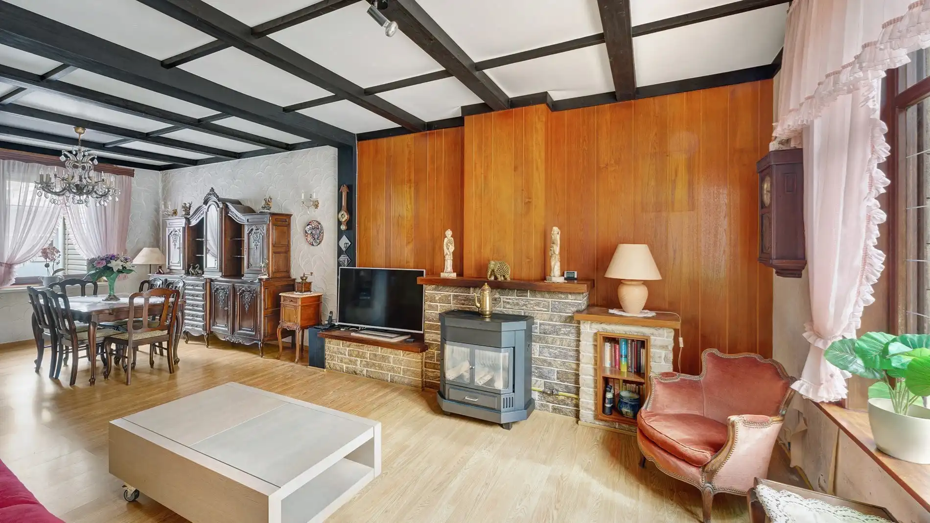 Grote, brede woning met leuke stadstuin te Heist-aan-Zee foto 6