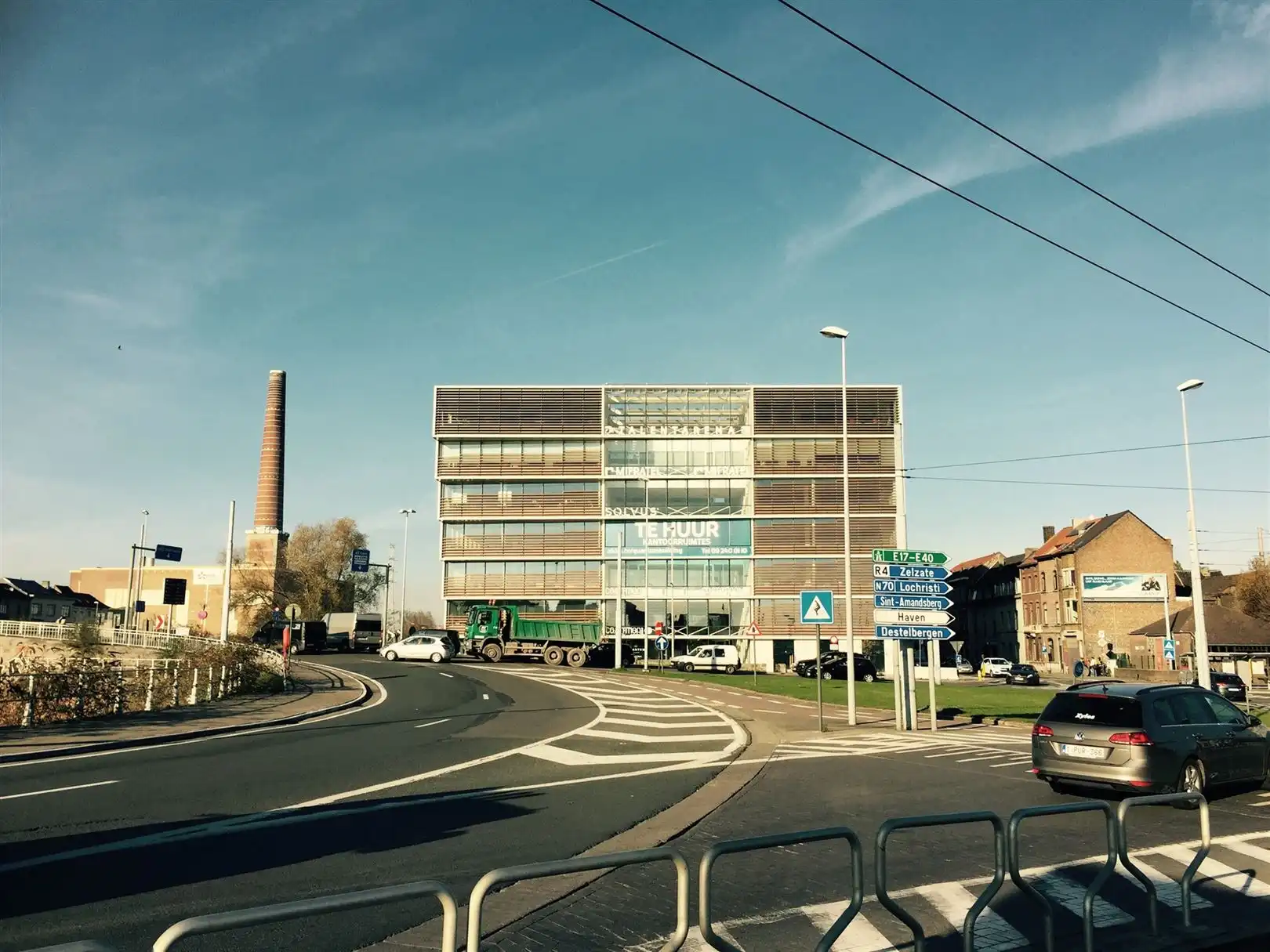 Full-service kantoren aan Dampoort station - ruimtes vanaf 17m² tem 63m² foto {{pictureIndex}}