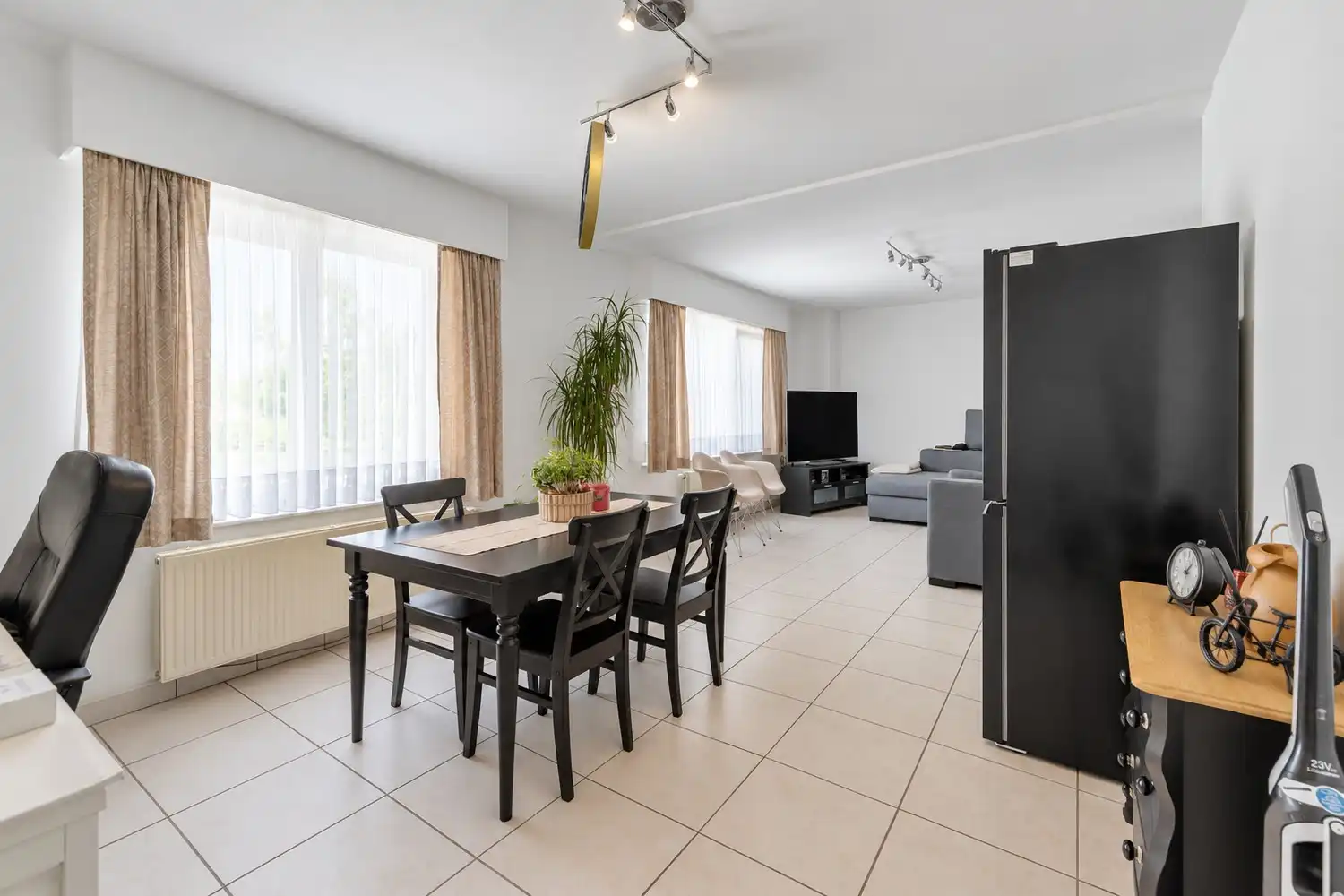 Ruime duplex met 3 slaapkamers, extra (slaap)kamer én privatieve garagebox in Koersel foto 6