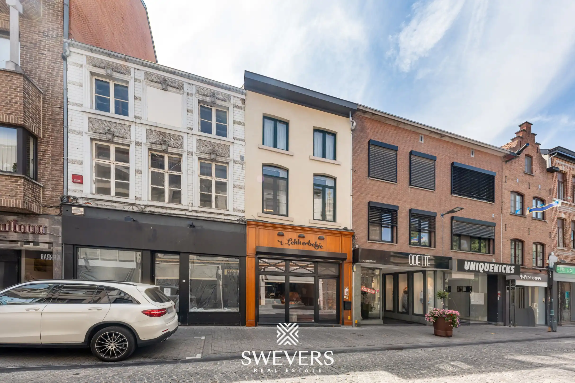 Instapklaar handelshuis op toplocatie met een oppervlakte van 272m2 foto 43