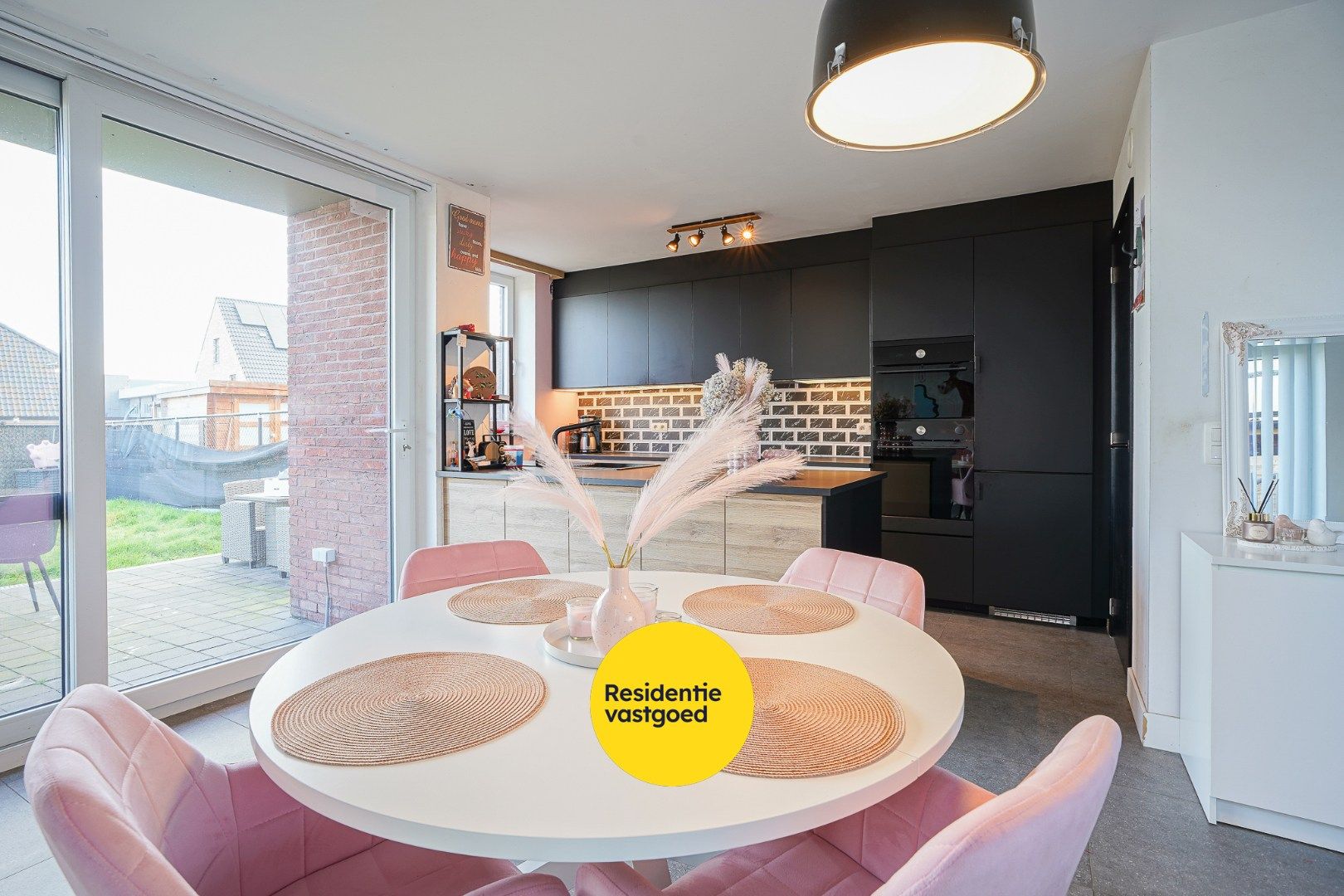 Recente woning op landelijke ligging in Aartrijke foto 6