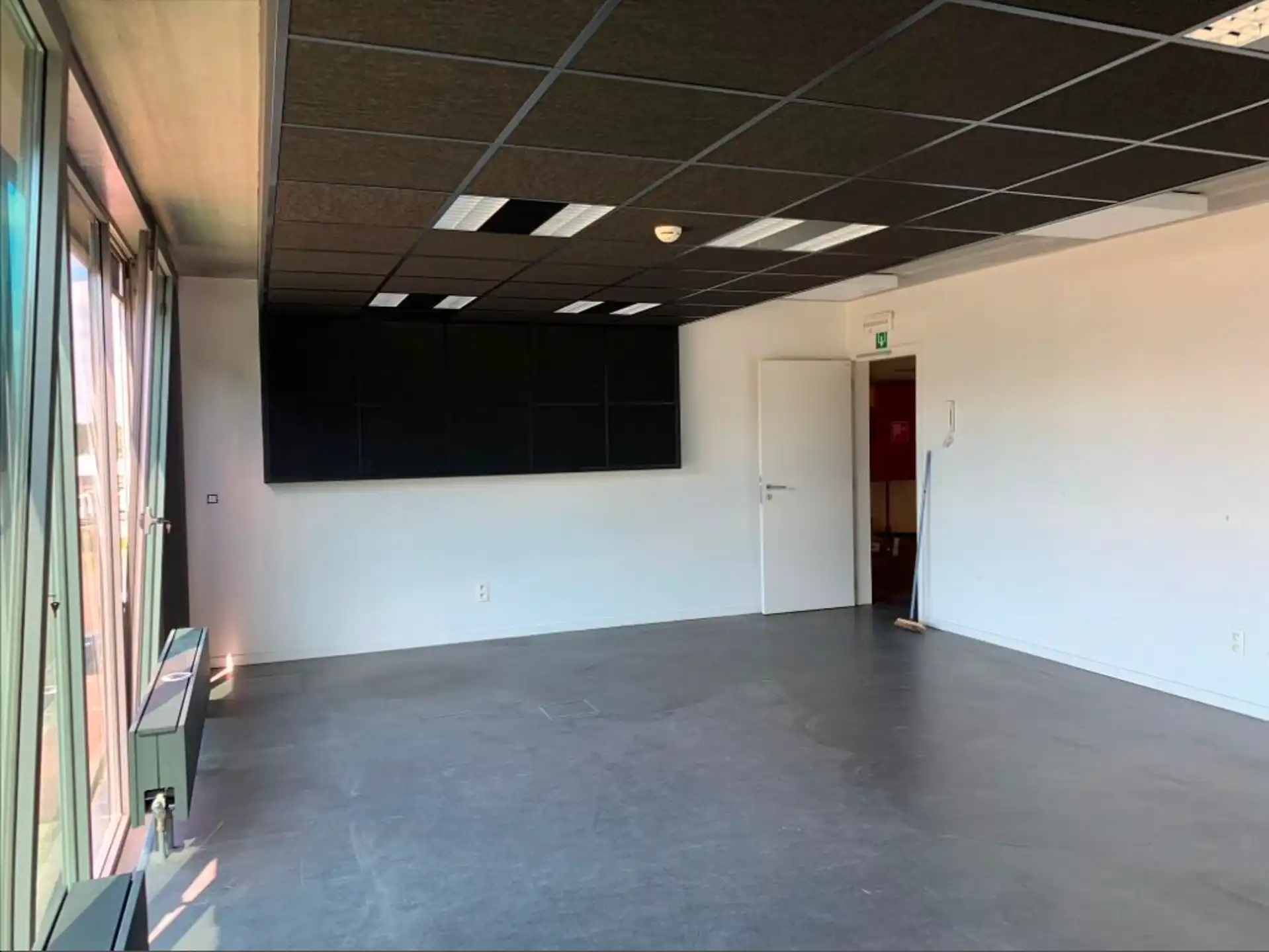 TE HUUR 2 Kantoorruimtes te Meerhout foto 6