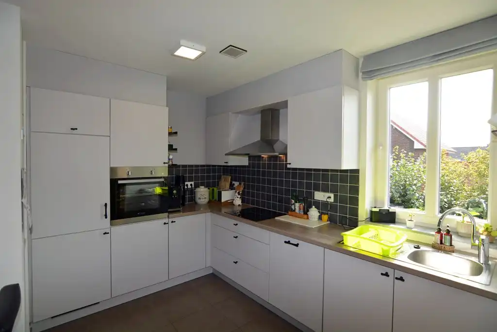 Energiezuinig duplex-appartement met 2 slpk, terras en carport met berging. foto 18