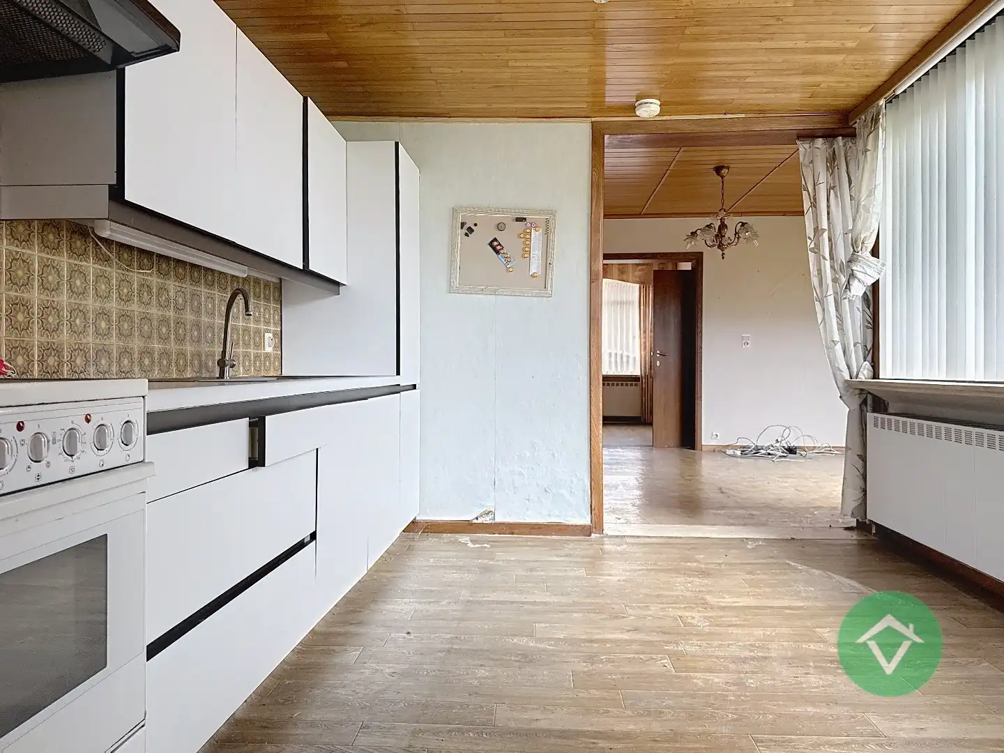 Woning met kleine loods te Gistel  foto 7