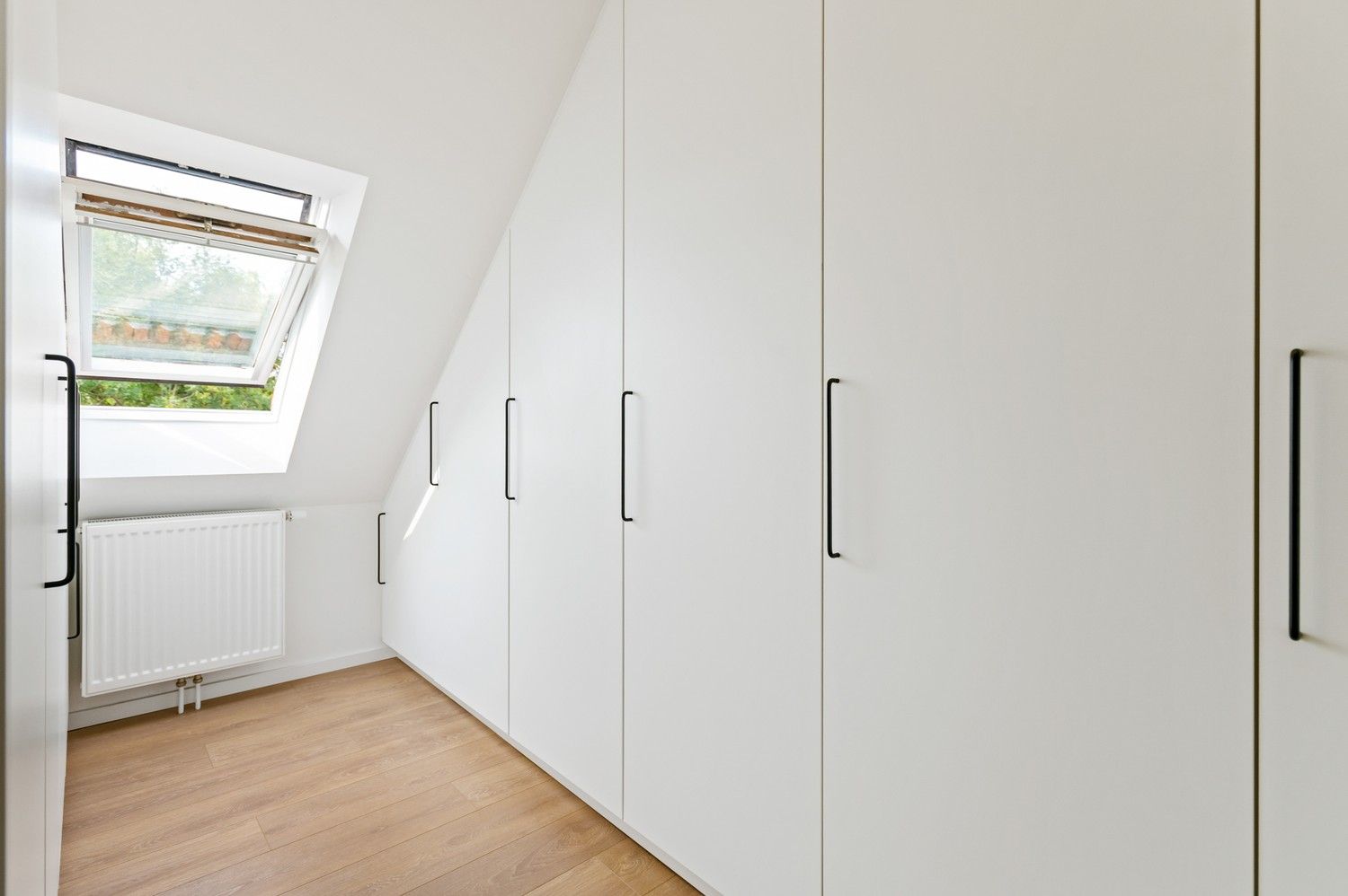 Instapklare woning met 3 slaapkamers, mooie tuin en garage in Kapellen! foto 18