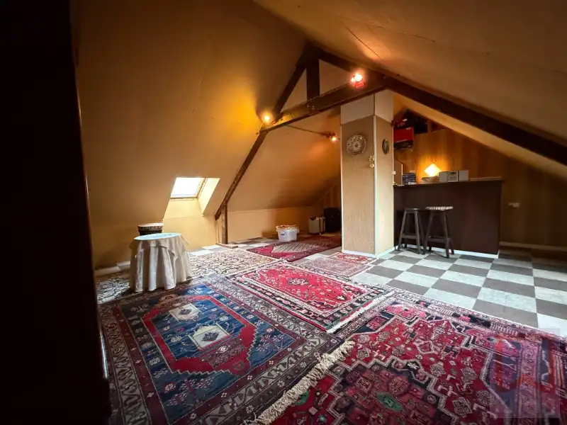 Ruime gelijkvloerse woning met 3 slaapkamers, zolderverdieping en garage op 1.340 m² foto 21