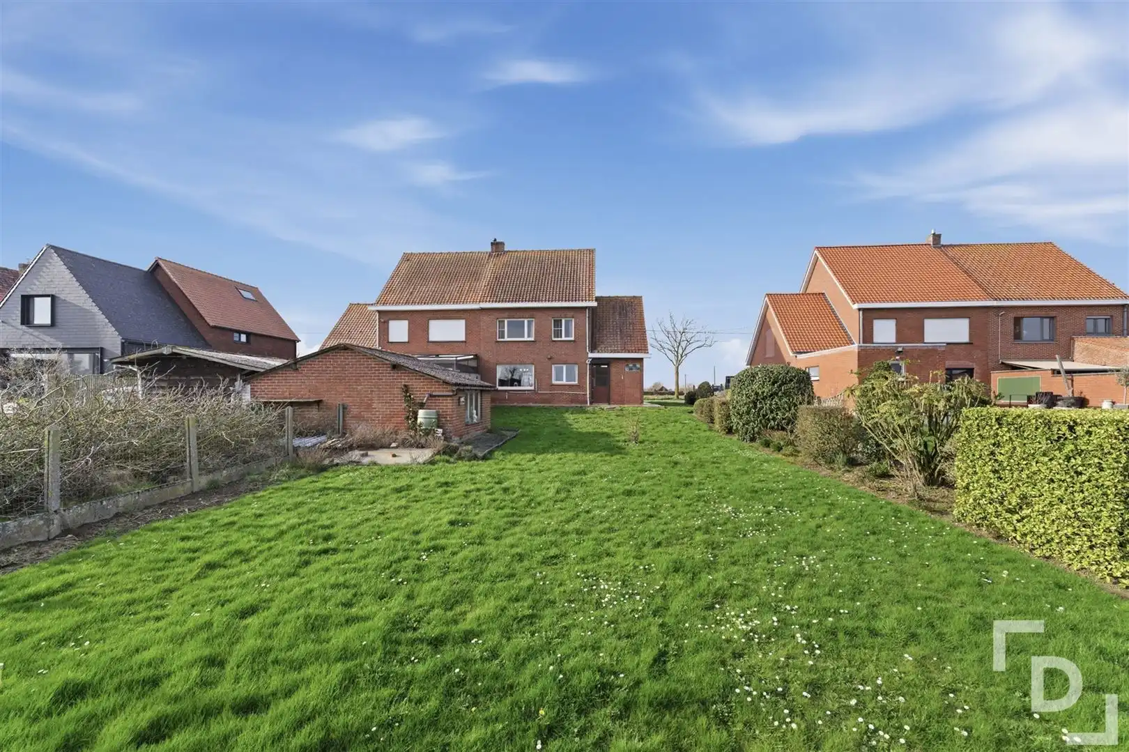 Te renoveren HOB met enorme tuin met landelijke verzichten te koop in Dikkebus foto 7