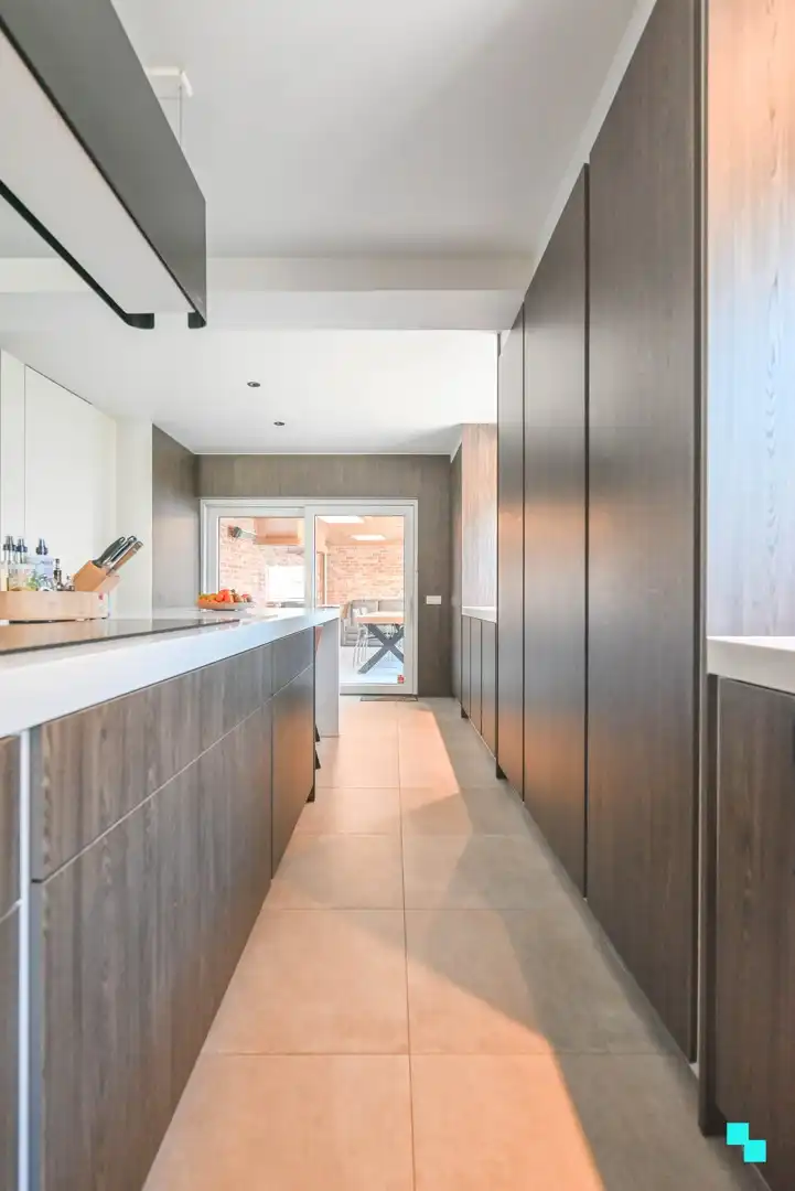 Gerenoveerde, veelzijdige woning in Anzegem foto 8