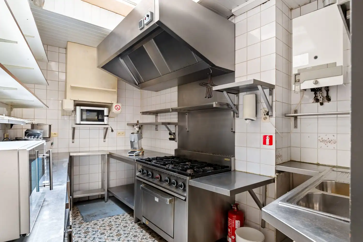 Handelshuis met restaurant en woning in centrum Antwerpen! foto 24