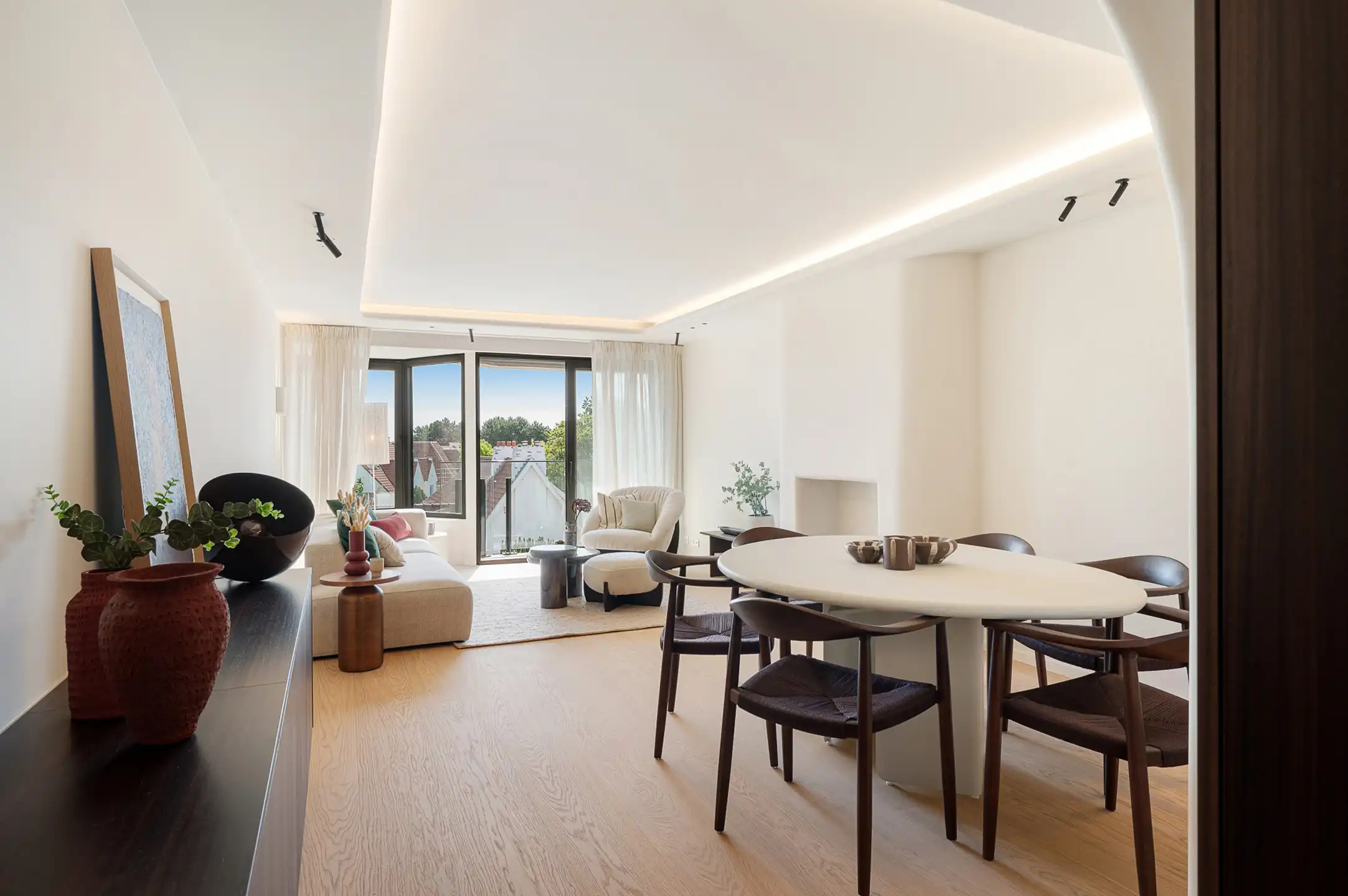 Lichtrijk gerenoveerd appartement met open zichten  foto {{pictureIndex}}