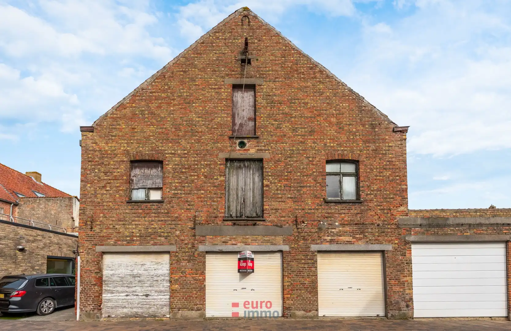 Industrieel-magazijn-logistiek te koop Emiel Coppietersstraat 103 - 8620 Nieuwpoort