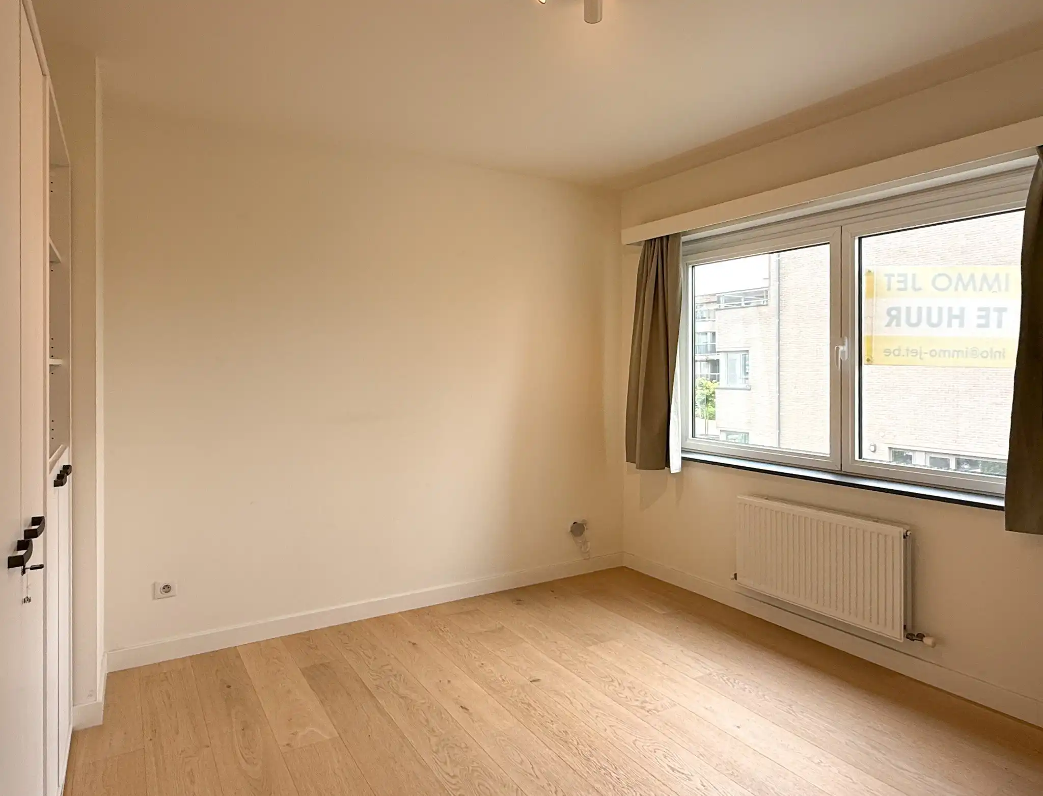 Rustig gelegen woning met 3 slaapkamers, dressing, bureau, tuin en garage foto 11