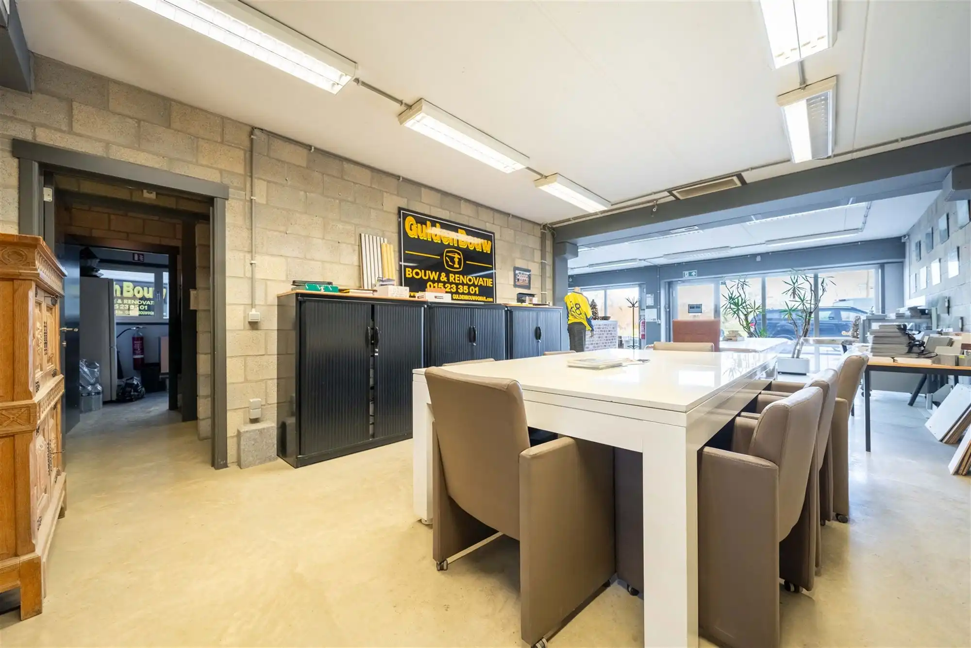 Prachtig recent handelspand in Heist-op-den-Berg te huur! foto 9