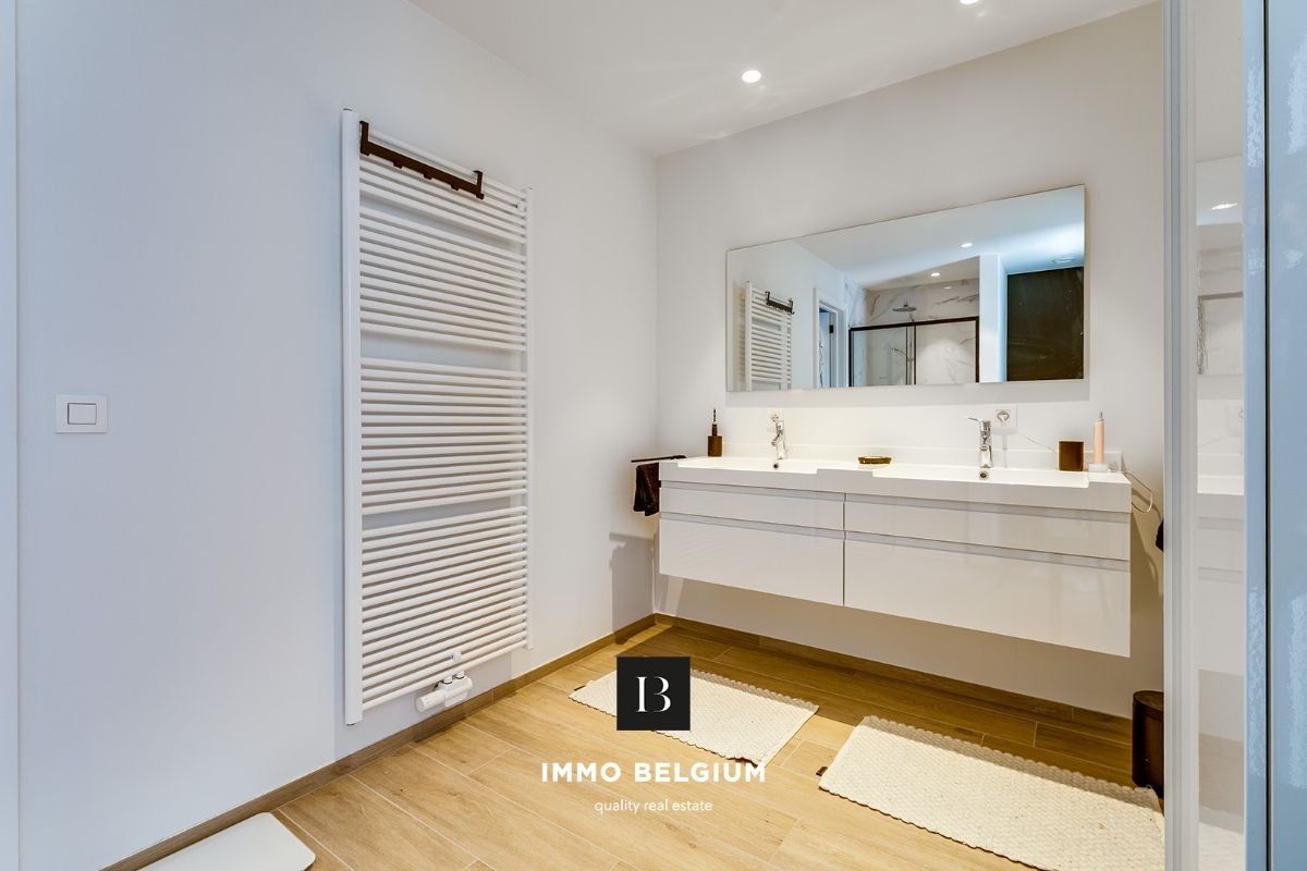 Modern appartement met 3 slaapkamers, dakterras en garage foto 11