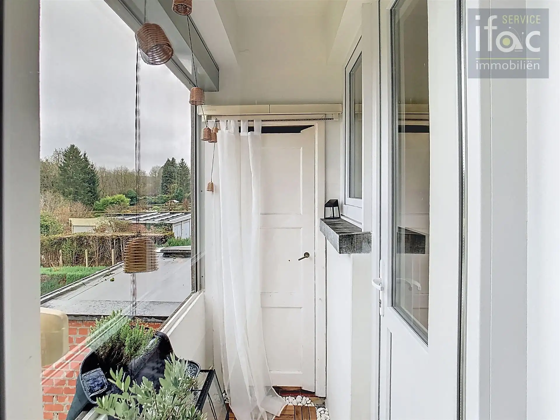 Mooi appartement met terras in een klein gebouw. foto 7