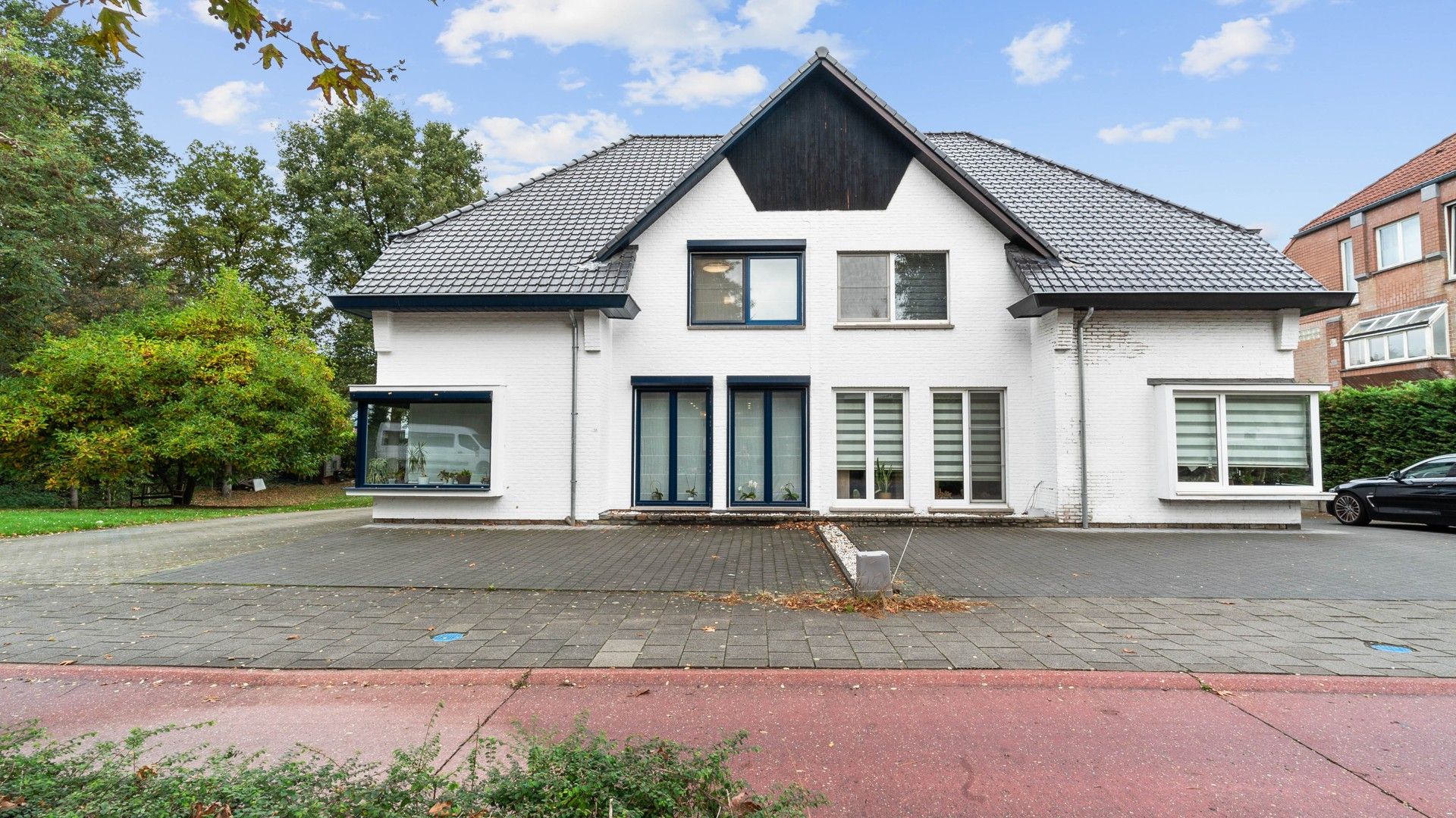 Instapklare woning met 3 slpkrs en kappersruimte te Genk foto 3