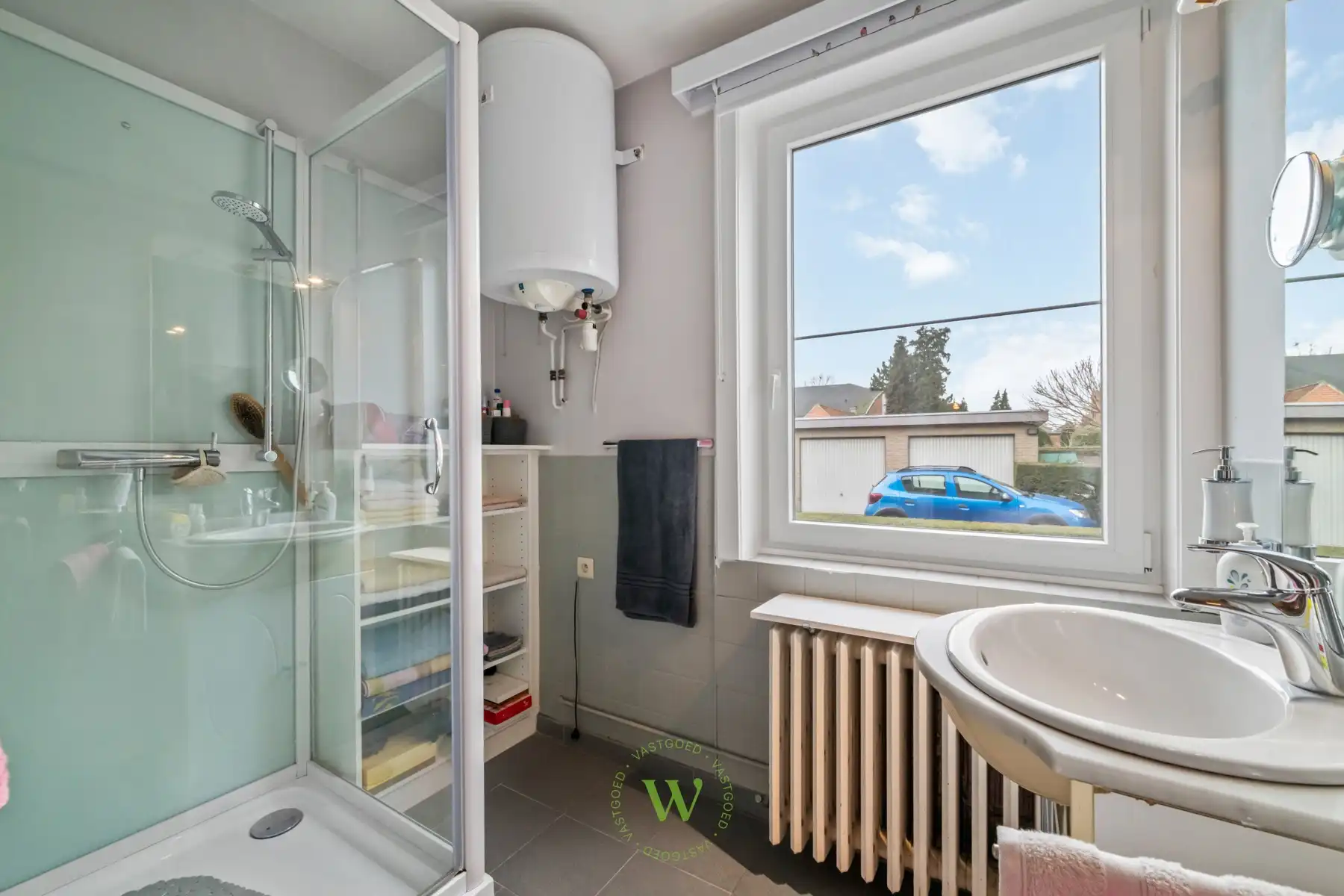 Lichtrijk 3-slaapkamerappartement met 2 garages en berging foto 20