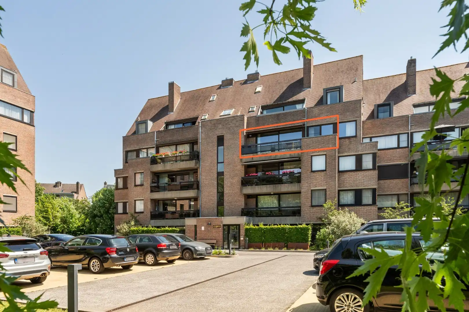 Lichtrijk en instapklaar appartement met garage te Kristus-Koning foto 11