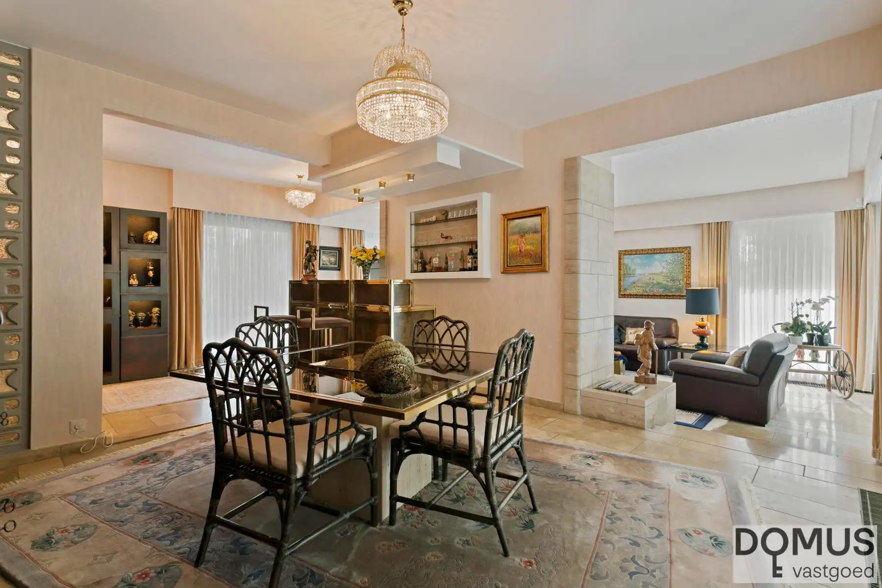 Statige villa met tijdloze architectuur op topligging  foto 10