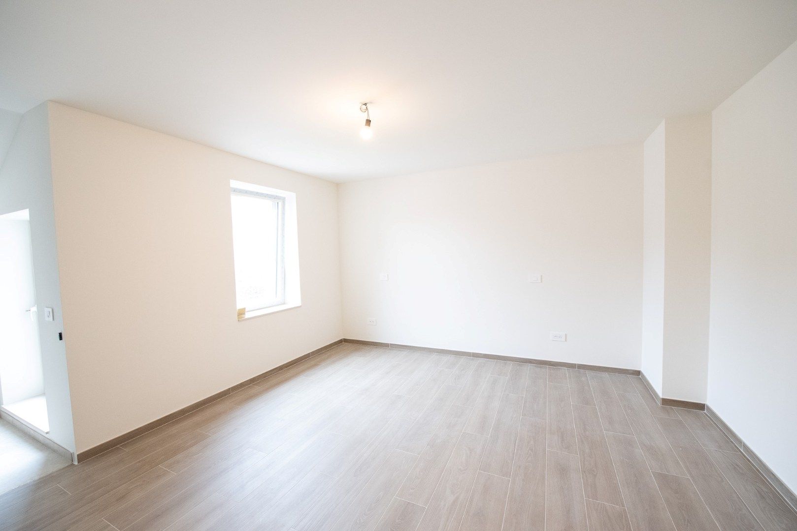 Nieuwbouwwoning met tuin en 4 slaapkamers in Zulte te huur! foto 10