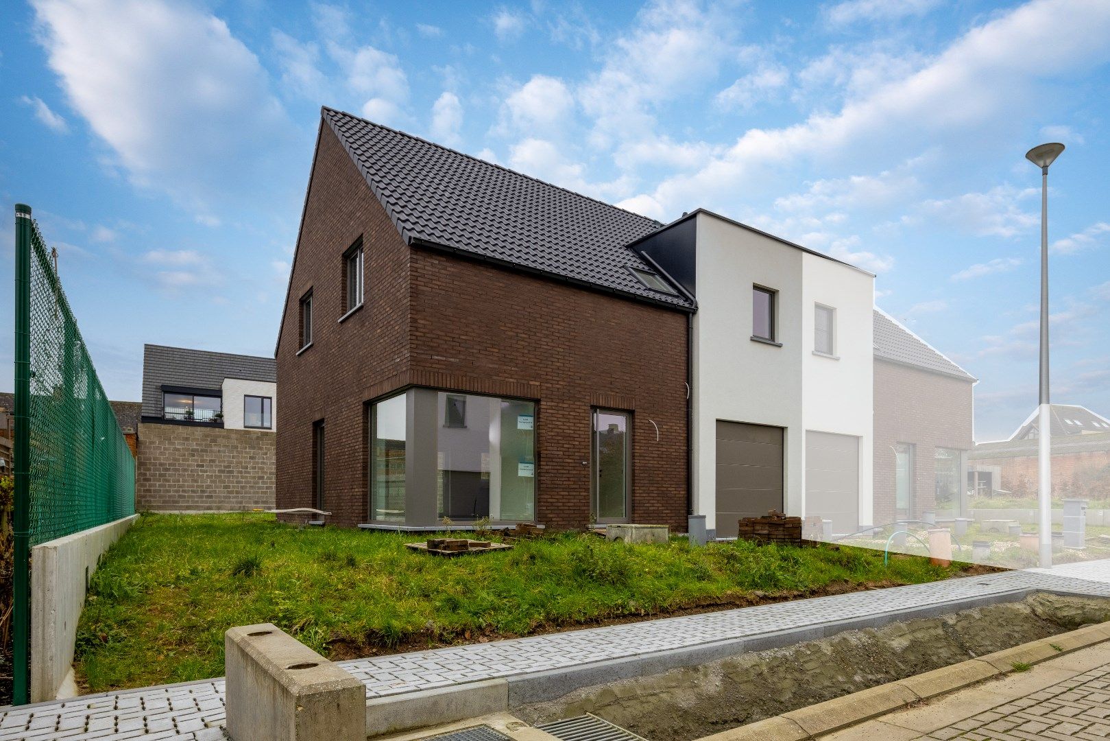 Nieuwbouwwoning met 3 slk's en E-peil <30 foto 1