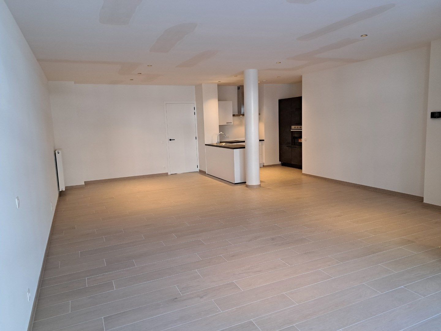 Nieuwbouwappartement in luxe-residentie White Princess foto {{pictureIndex}}