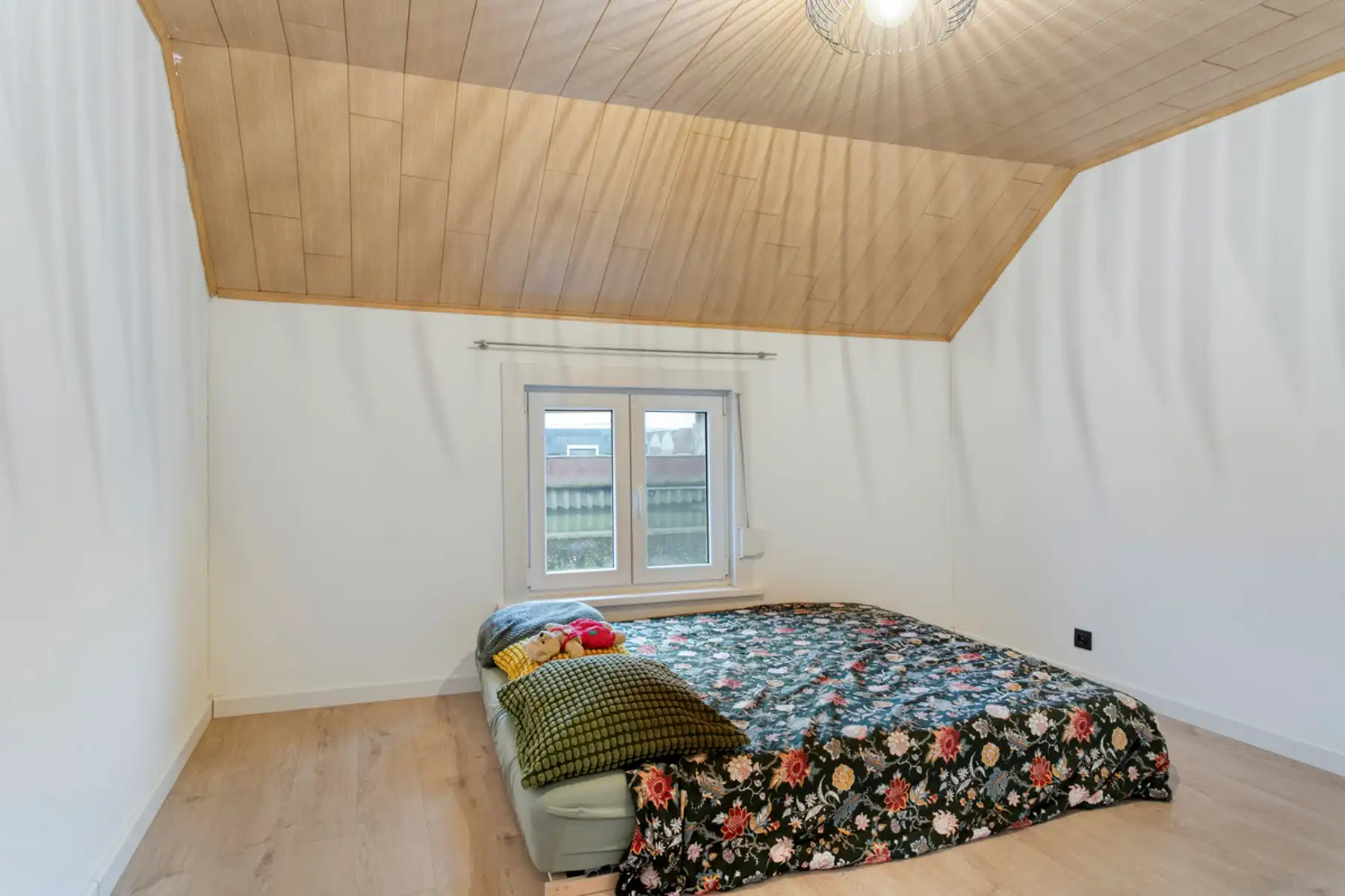 Gerenoveerde rijwoning met 2 slaapkamers - WETTEREN foto 7
