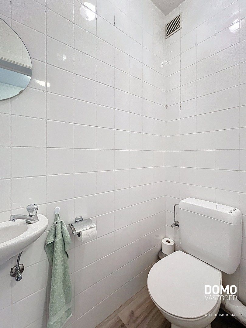 INSTAPKLAAR EN ENERGIEZUINIG 1 SLAAPKAMER APPARTEMENT MET RUIM TERRAS, ONDERGRONDSE AUTOSTANDPLAATS EN KELDERBERGING TE HASSELT foto 6