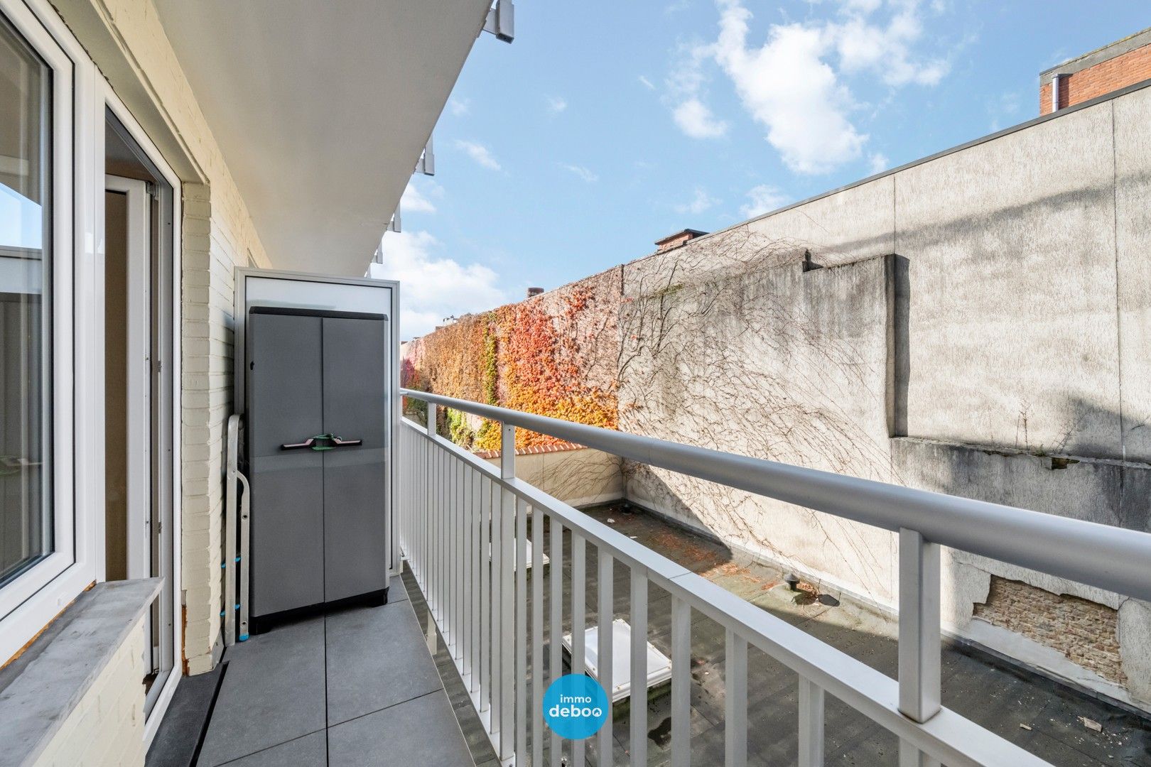 Gerenoveerd appartement met zonnig terras vlakbij centrum & zee foto 4