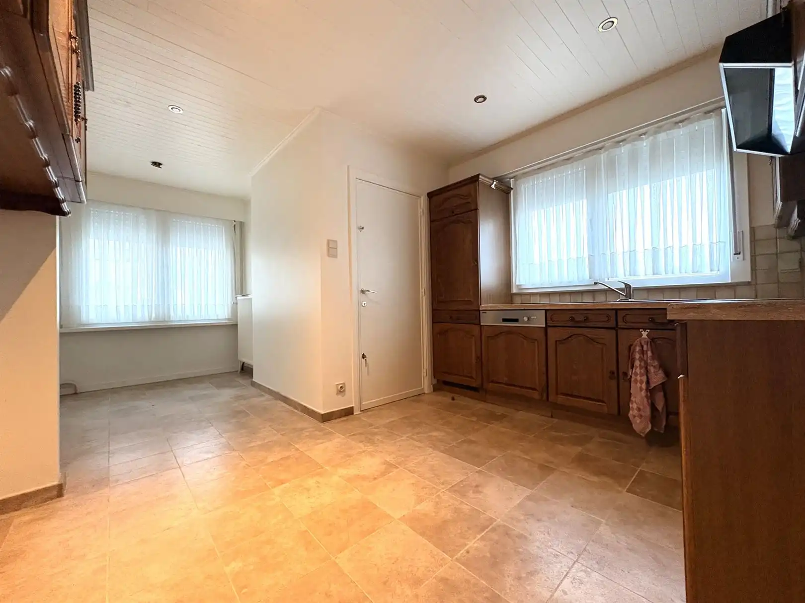 WONING MET MAGAZIJN VAN 216 M²  foto 7