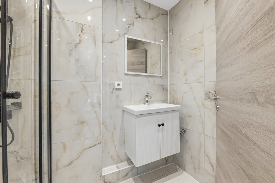 INSTAPKLAAR APPARTEMENT MET 2 SLAAPKAMERS OP TOPLOCATIE - VOLLEDIG GERENOVEERD IN 2025 foto 15