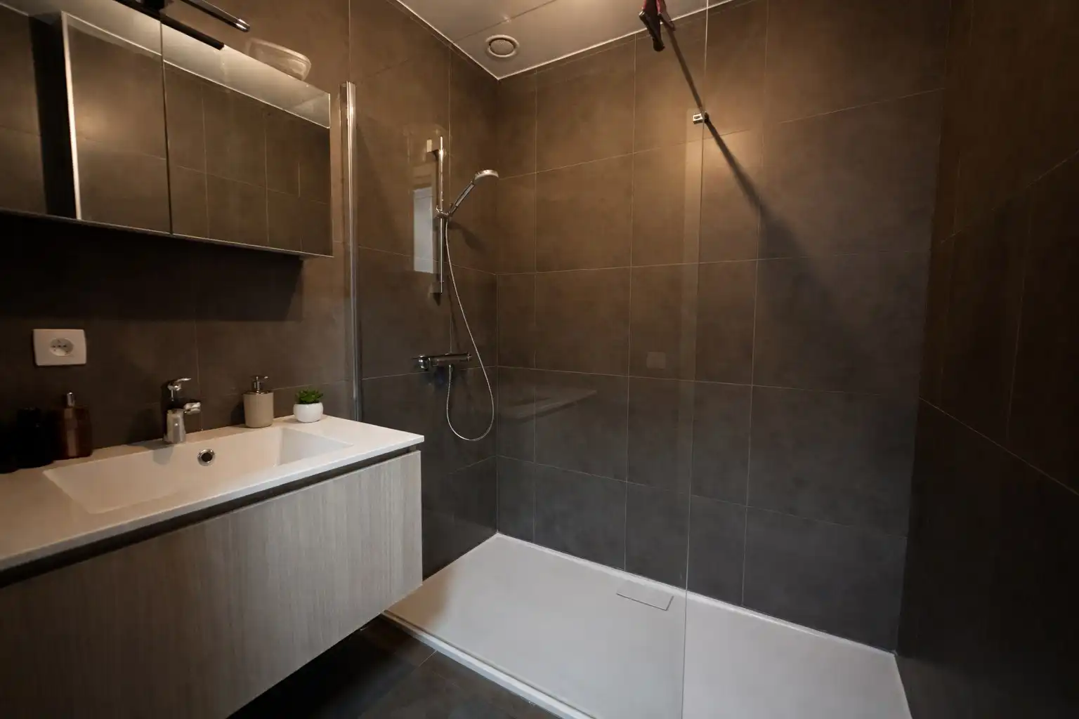 Recent energiezuinig appartement met 2 slaapkamers, zalig zonneterras en garage, Torhout foto 10