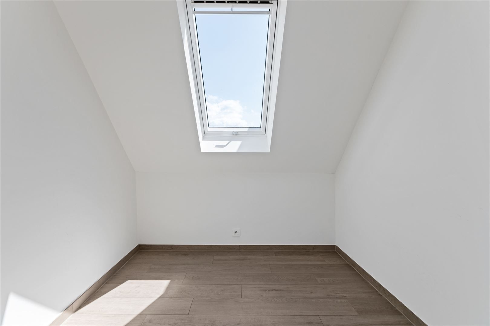 Recente penthouse ca. 114m2 met inpandig terras en optionele parking. foto 12