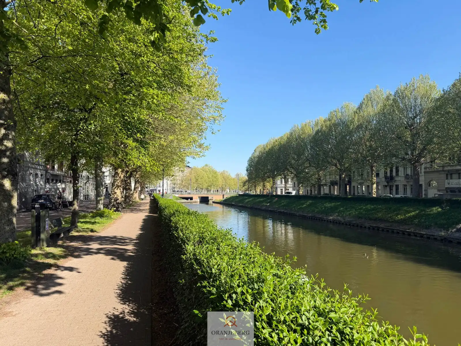 Garagebox Coupure Links, Gent foto {{pictureIndex}}