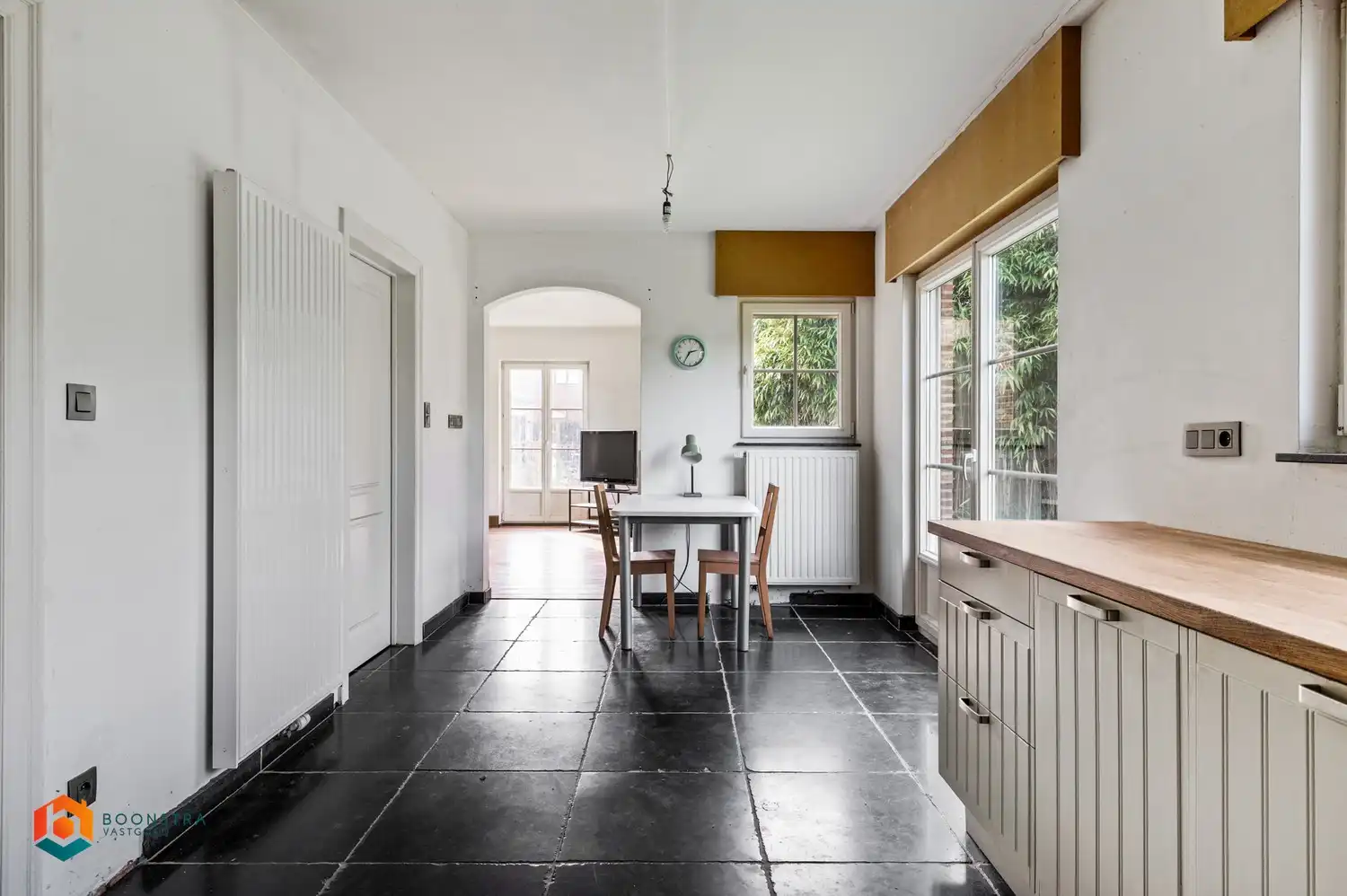 Woning met 4 slaapkamers en achterliggend bos (+-70a) foto 8
