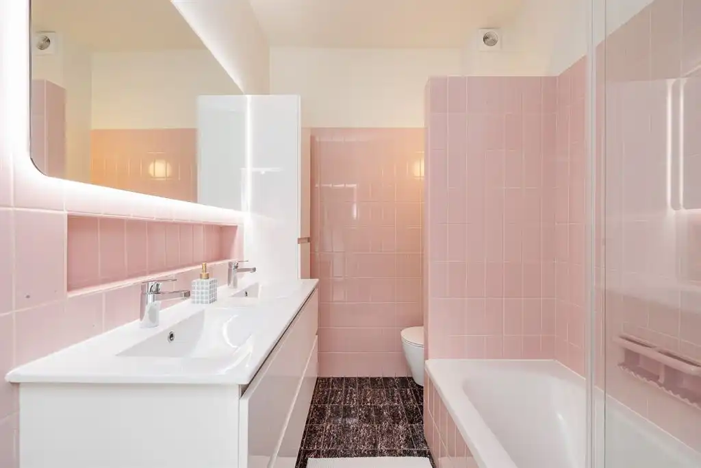 Unieke jaren 80-woning met ruime tuin foto 19
