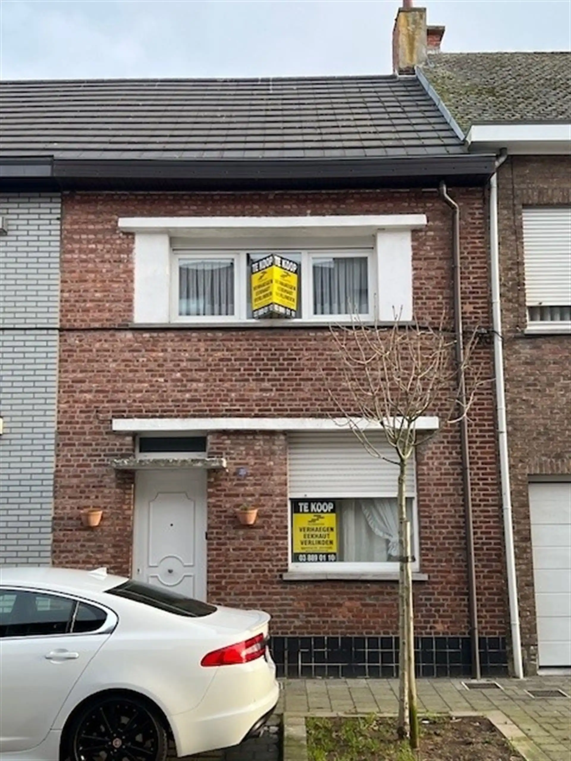 Hoofdfoto van de publicatie: Gunstig gelegen woonhuis met garage!