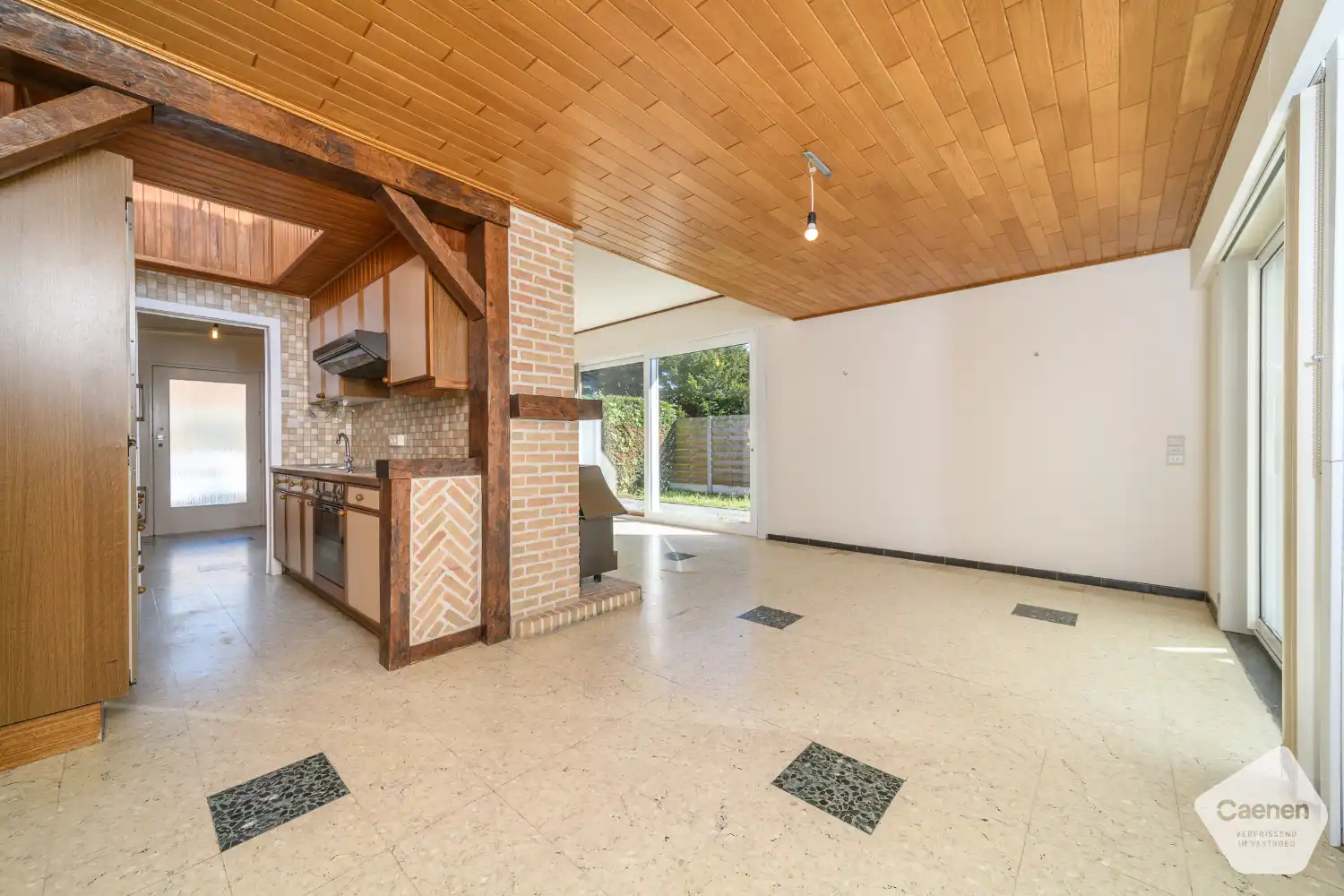 Charmante alleenstaande villa met ruime zuidgerichte tuin en garage in De Panne foto 5