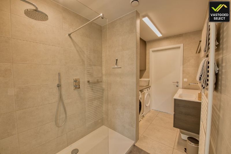 Instapklaar appartement te koop in Eeklo, 2 slaapkamers, EPC A, terras en garage foto 9