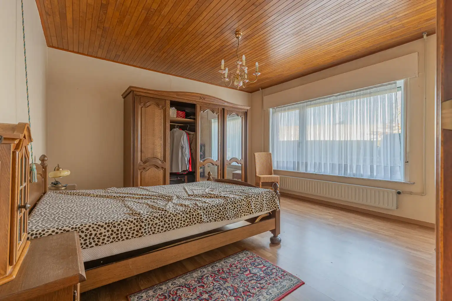 Ruime gezinswoning met 3 slpks! foto 7