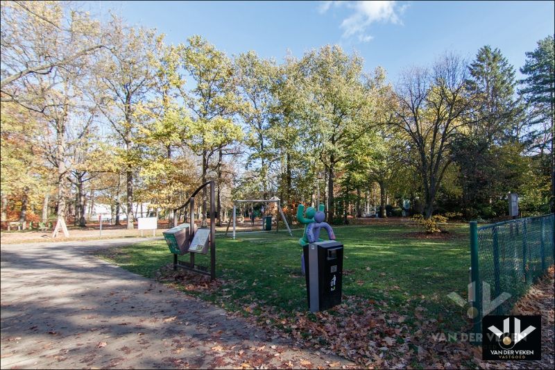 Moderne Gezinswoning aan de rand van de natuur foto 30