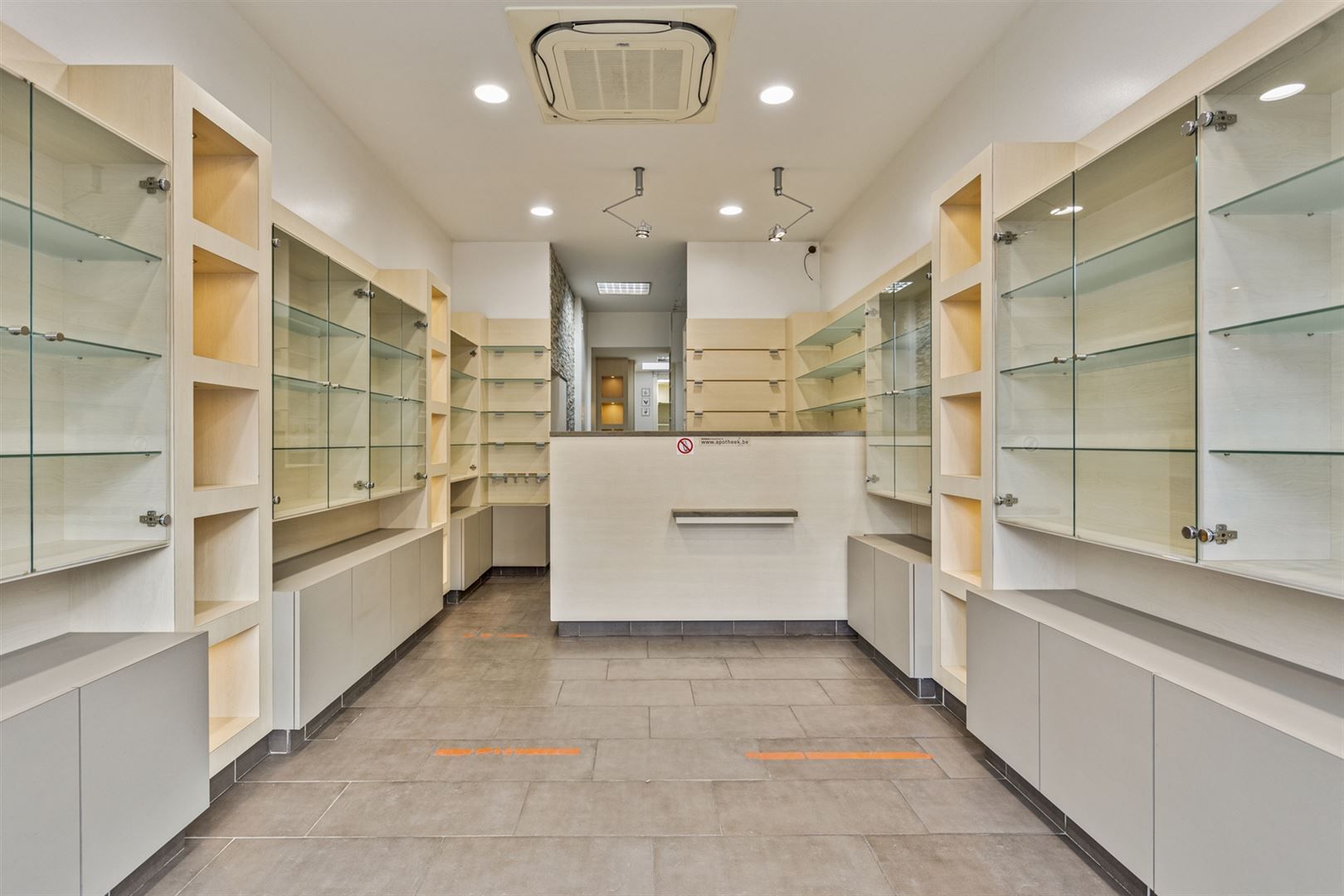 Handelswoning met duplex appartement op TOPLOCATIE foto 3