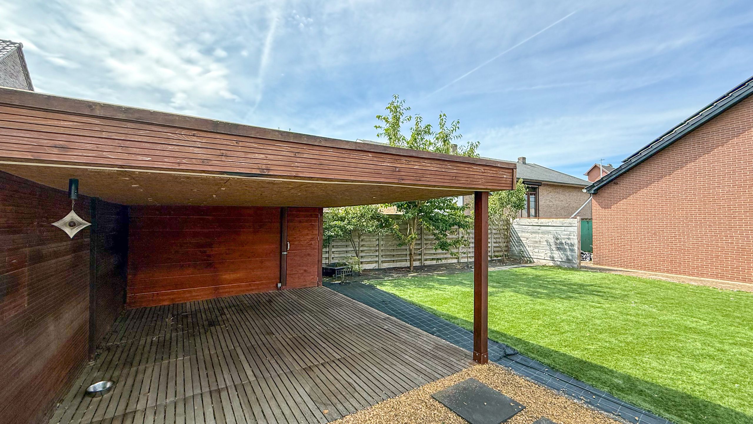 Instapklare gezinswoning met 4 slpks en mooie verzorgde tuin foto 40