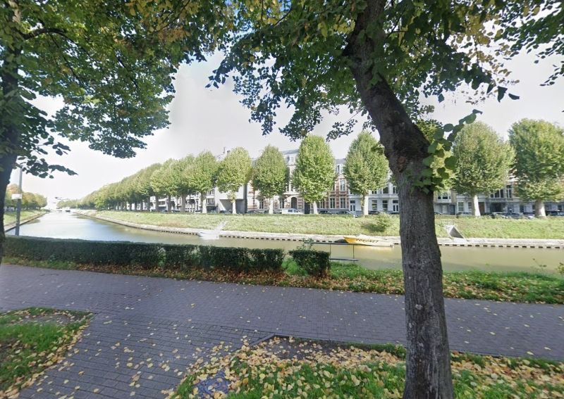 Unieke gerenoveerde eigendom met handelsruimte & triplex appartement met zicht op Coupure foto 31